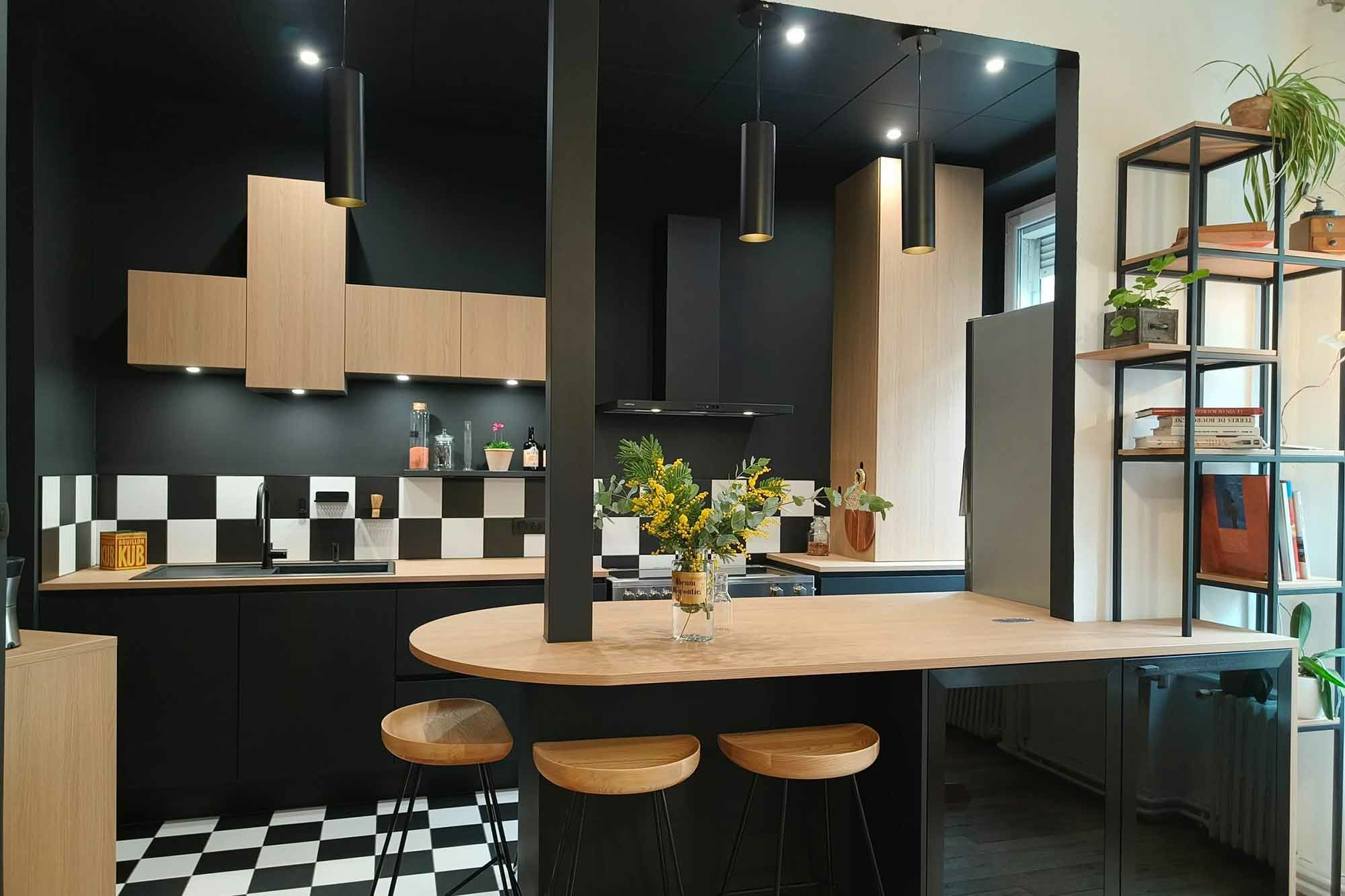 une cuisine sur mesure équipée moderne à Lyon 9e