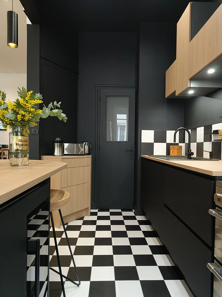 une cuisine sur mesure équipée moderne à Lyon 9e