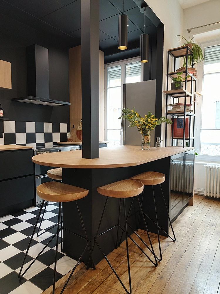 une cuisine sur mesure équipée moderne à Lyon 9e